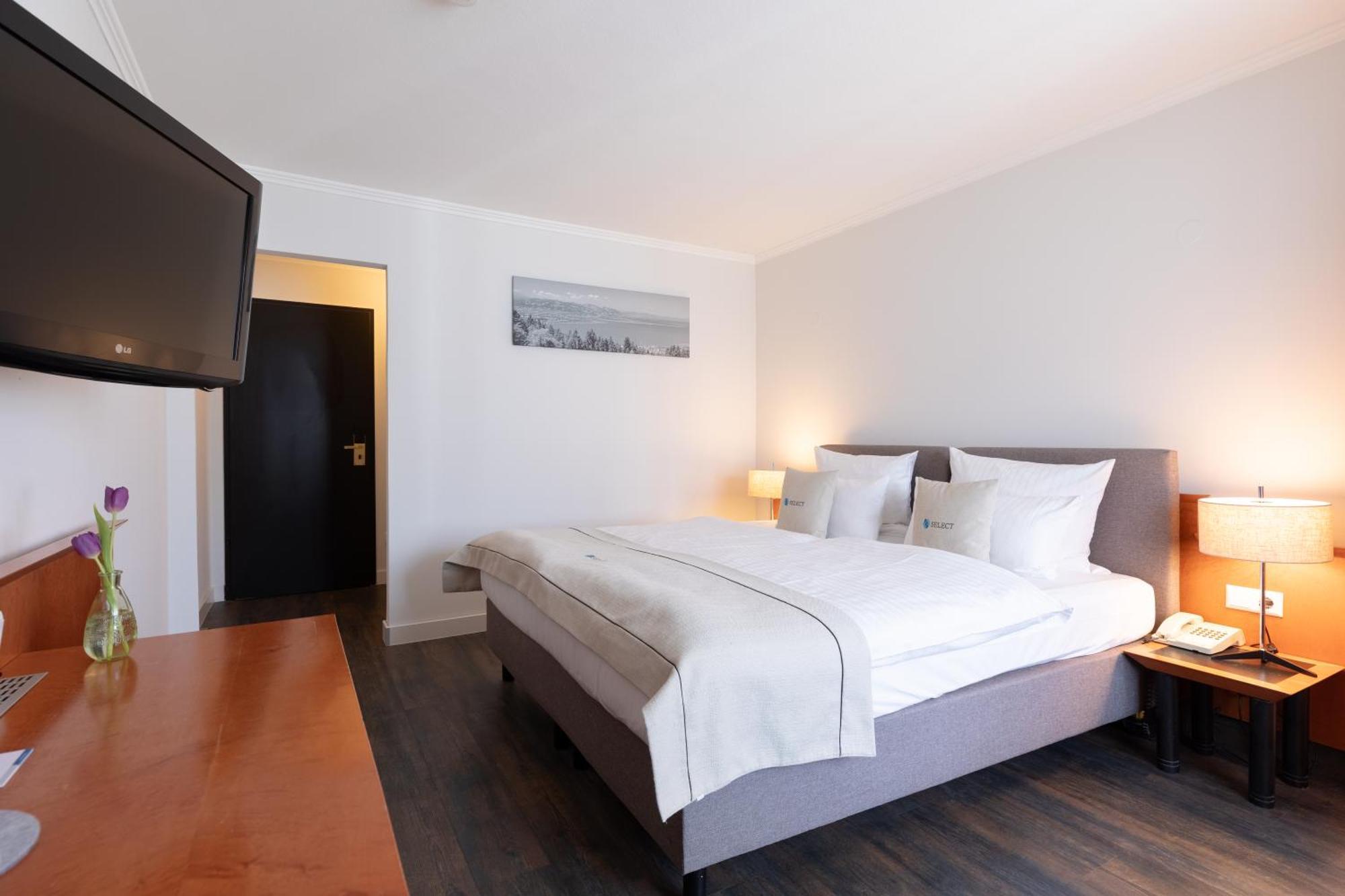 Select Hotel Фридрихсхафен Экстерьер фото